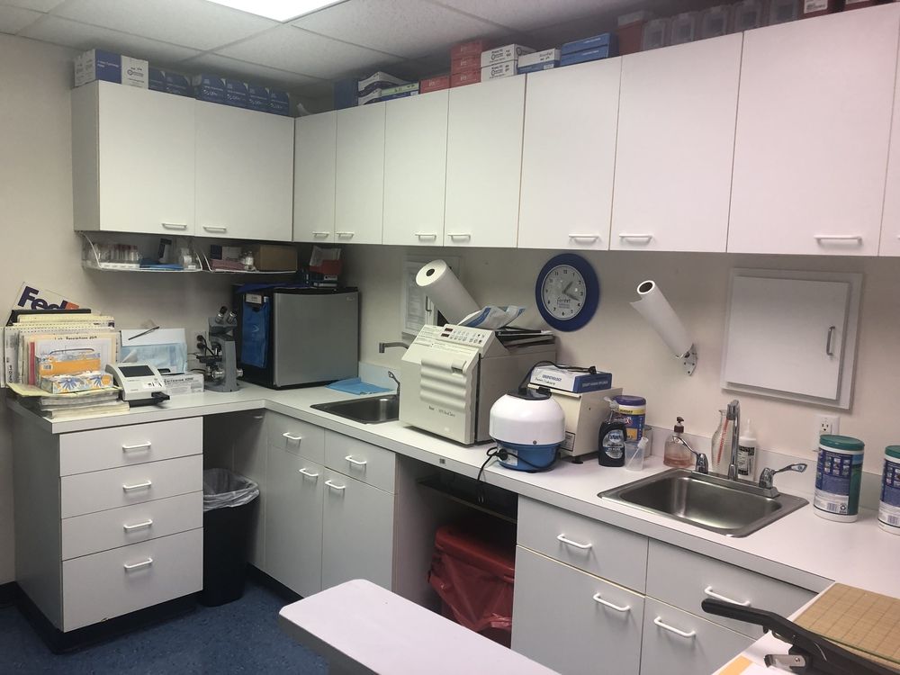 Orange Park Dental Office For Lease: 2045 Professional Center Dr, Orange Park, FL 32073
